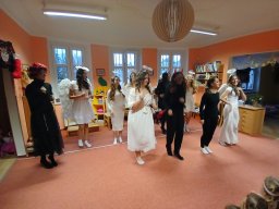 Mikuláš, čertíci a andílci v Kopretince