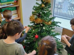 PAMPELIŠKA - LISTOPAD