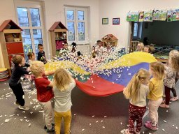 LISTOPAD VE SLUNÍČKU