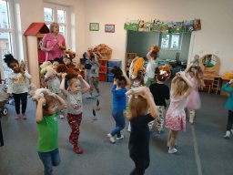 LISTOPAD VE SLUNÍČKU