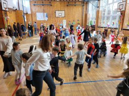 KARNEVAL V ZŠ NÁMĚSTÍ MÍRU