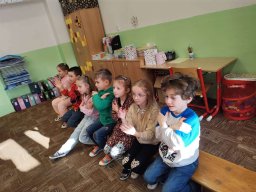 NÁVŠTĚVA 1. TŘÍDY V ZŠ U LESA