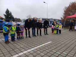 ZPÍVÁNÍ K OTEVŘENÍ PARKOVIŠTĚ